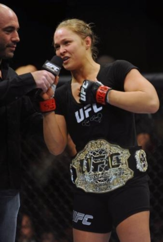 UFC 170: Αφεντικό στο Λας Βέγκας η Rousey (GIFs)