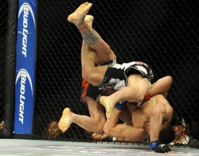 UFC 170: Αφεντικό στο Λας Βέγκας η Rousey (GIFs)