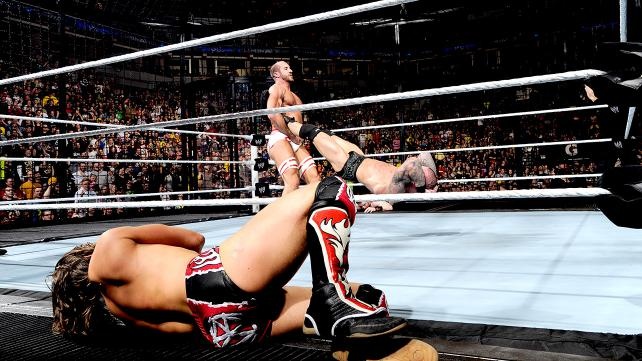 Elimination Chamber: Δεν άντεξε ο… Kane (video+photos)