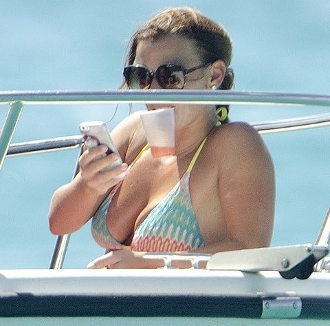 Γουέιν Ρούνεϊ: Ξεσαλώνει στα Μπαρμπέιντος η γυναίκα του! (photos+videos)