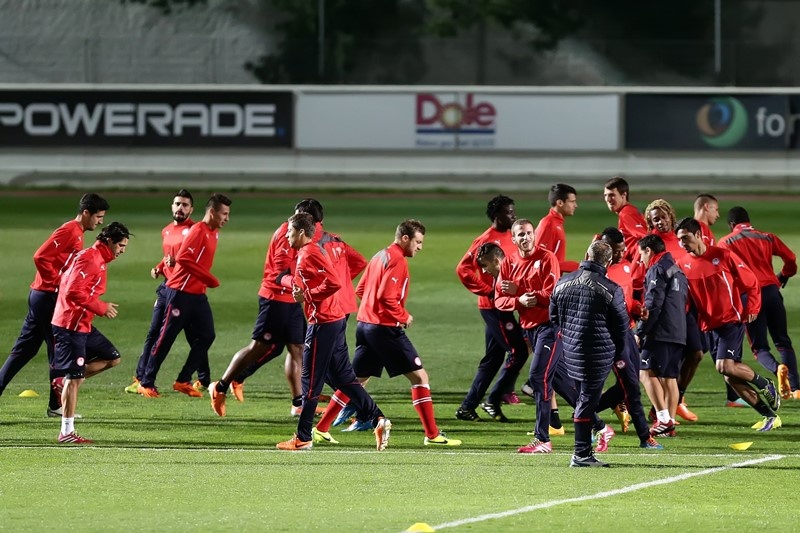 Ολυμπιακός: Έτοιμος για Μάντσεστερ (video+photos)