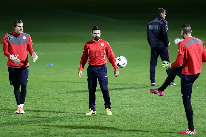 Ολυμπιακός: Έτοιμος για Μάντσεστερ (video+photos)