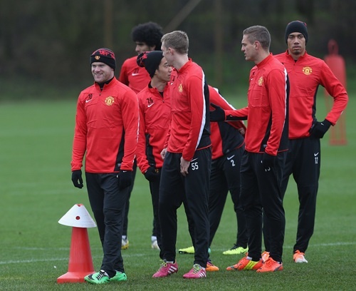 Μάντσεστερ Γιουνάιτεντ: Πέταξε με... προπόνηση για Ελλάδα (photos+video)