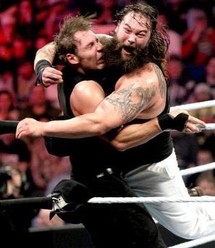 Elimination Chamber: Δεν άντεξε ο… Kane (video+photos)