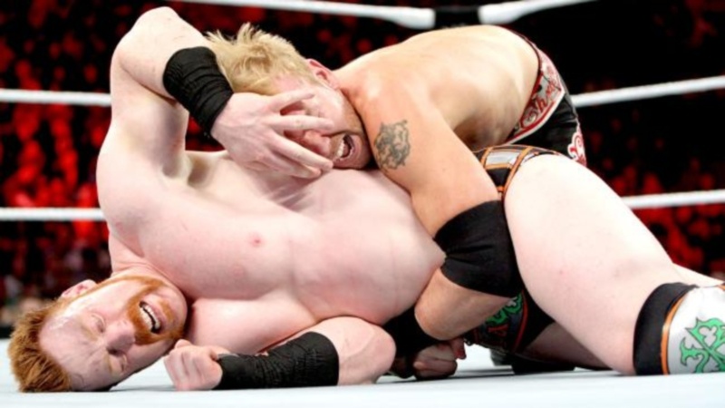 Raw Supershow: Hogan παρουσιαστής και Undertaker εκτελεστής (photos+videos)