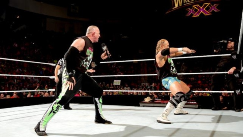 Raw Supershow: Hogan παρουσιαστής και Undertaker εκτελεστής (photos+videos)