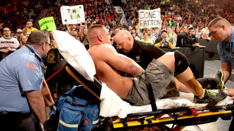 Raw Supershow: Hogan παρουσιαστής και Undertaker εκτελεστής (photos+videos)