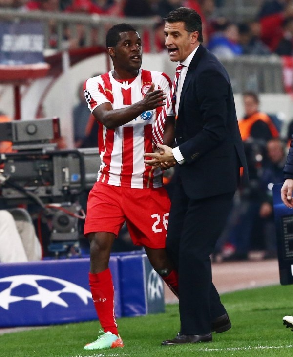 Κάμπελ: «Μόνο στον Ολυμπιακό το μυαλό μου» (photos)