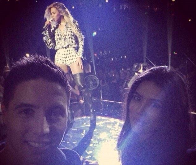 Μάντσεστερ Σίτι: Ξεσάλωσαν στην Μπιγιονσέ, Αγκουέρο και Νασρί! (photos+video)