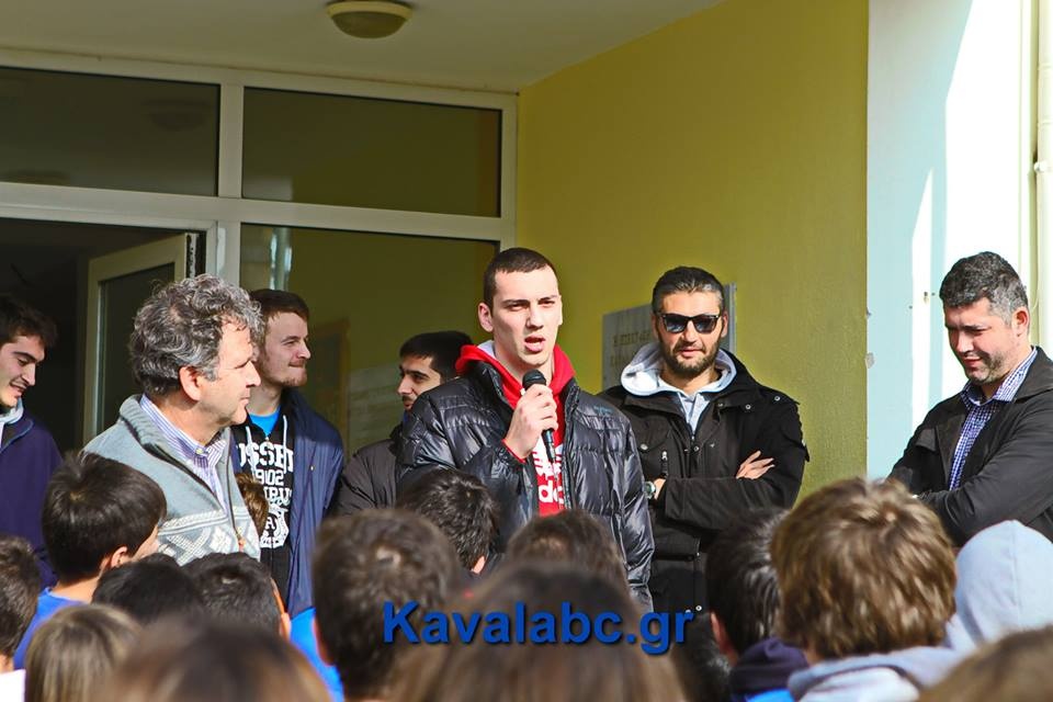 Καβάλα: Διπλό με τους μαθητές (photos)