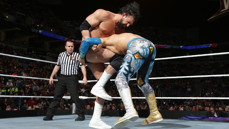 Main Event: Θετική εμφάνιση για Sin Cara (photos+videos)