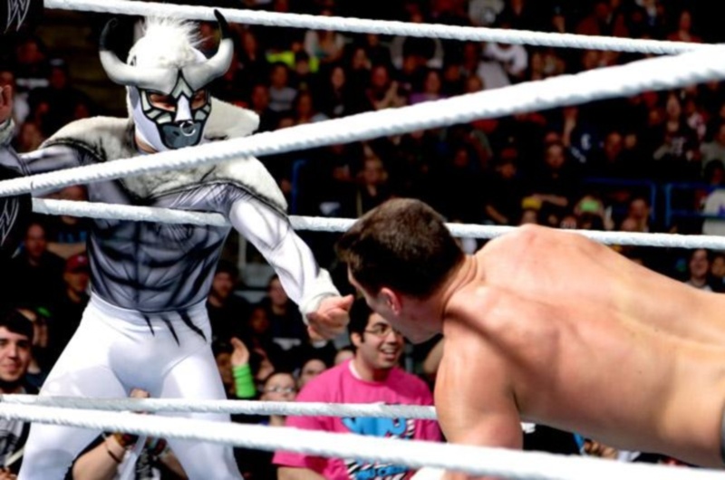 Main Event: Θετική εμφάνιση για Sin Cara (photos+videos)