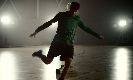 Ρουντ φαν Νίστελροϊ: «Σκίζει» τα δίχτυα και στο σκοτάδι! (photos+video)