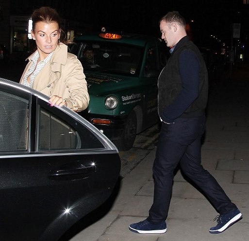 Γουέιν Ρούνεϊ: Έβγαλε έξω τη γυναίκα του για να... ξεσκάσει από τον Ολυμπιακό! (photos)