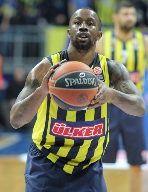 ΜακΚάλεμπ στο Onsports: «Άλλο τότε, άλλο τώρα με Ολυμπιακό!» (audio+photos+videos)