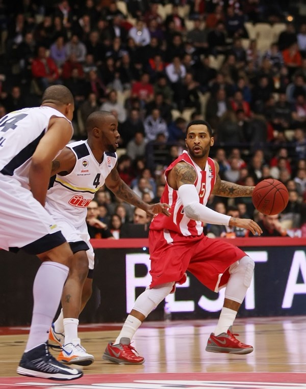 ΜακΚάλεμπ στο Onsports: «Άλλο τότε, άλλο τώρα με Ολυμπιακό!» (audio+photos+videos)