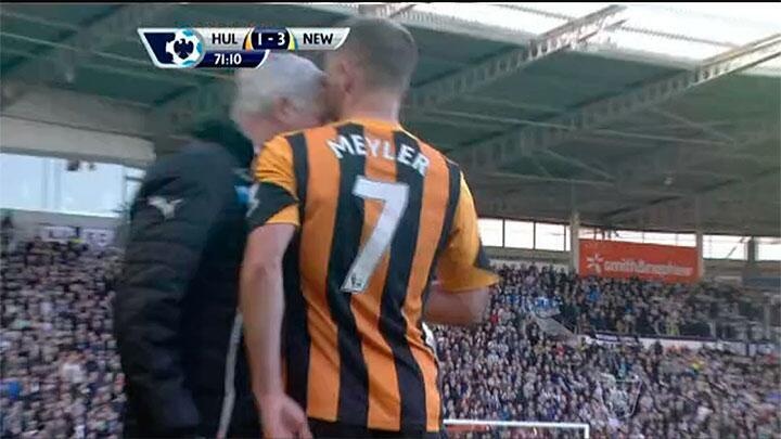 Νιούκαστλ: Έριξε κεφαλιά σε παίκτη ο Πάρντιου! (photos+video)