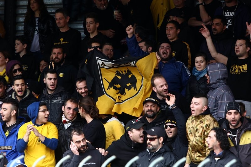 ΑΕΚ: Κόσμος και στα… μπαλκόνια (photos)