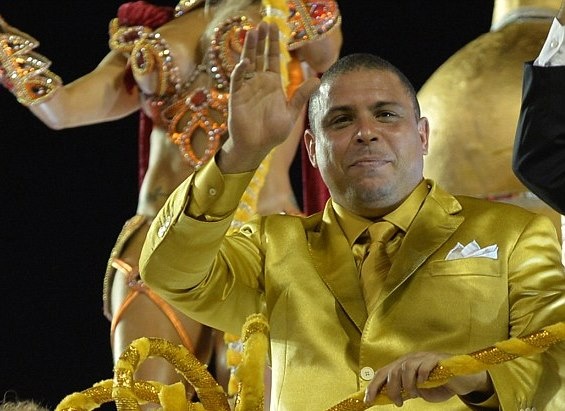 Βραζιλία: «Καρνάβαλος» ο Ρονάλντο! (photos+videos)