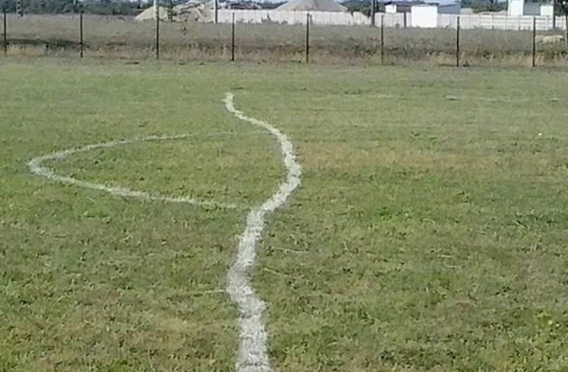 Ρουμανία: Το χειρότερο γήπεδο όλων των εποχών (photos)