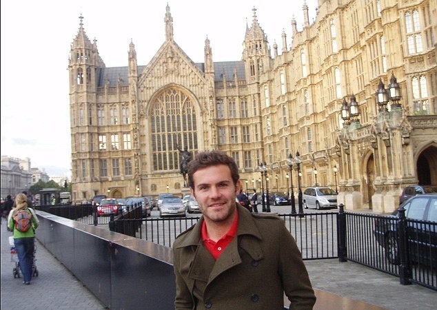 Μάντσεστερ Γιουνάιτεντ: Τουρίστας... ο Μάτα! (photos)