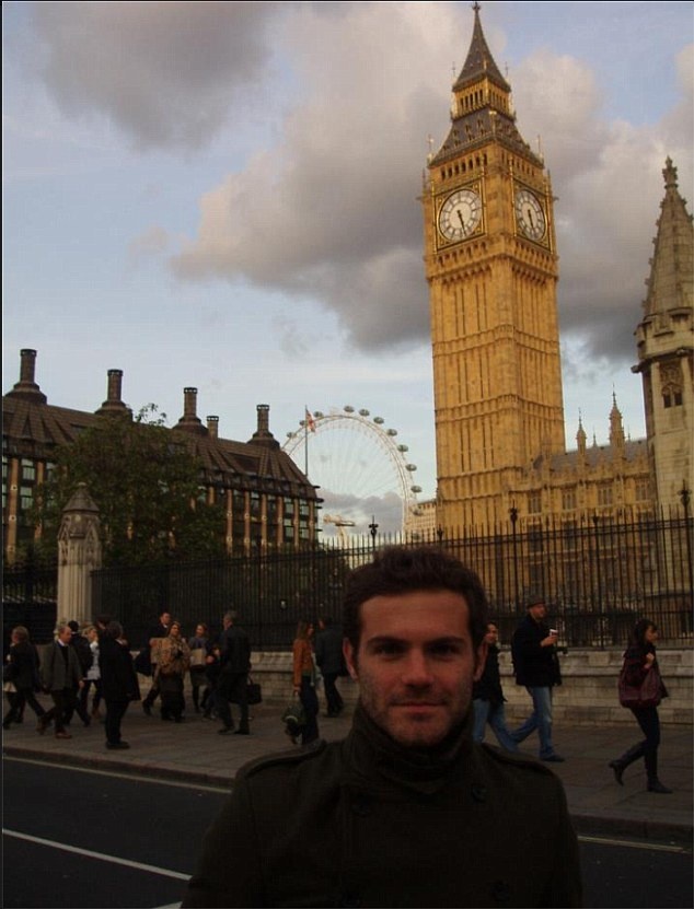 Μάντσεστερ Γιουνάιτεντ: Τουρίστας... ο Μάτα! (photos)