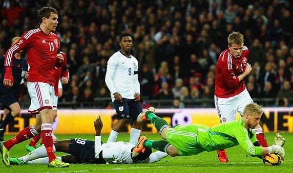 Αγγλία - Δανία: Ίδιος ο πατέρας του ο Σμάιχελ (photos+video)