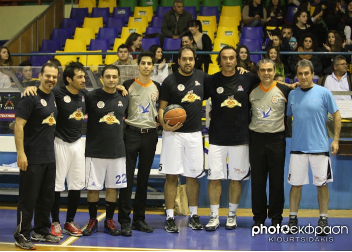 Ρέθυμνο: Φιλικό ανθρωπιάς (photos)