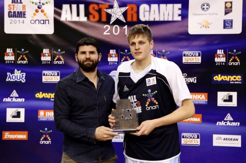 Παναθηναϊκός: Η... πτήση του Χαραλαμπόπουλου (photos&video)