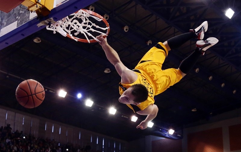 All Star Game: Οι απίστευτοι Devil Dunkers (video+photos)