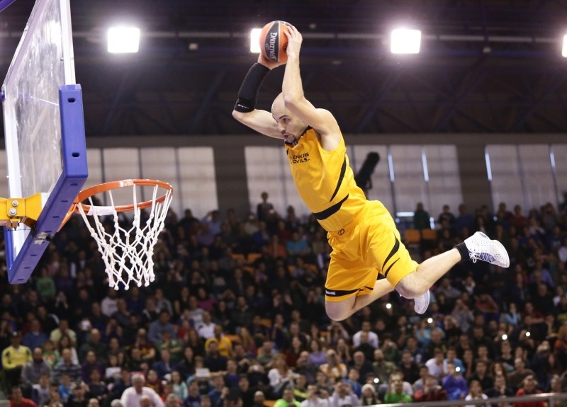 All Star Game: Οι απίστευτοι Devil Dunkers (video+photos)