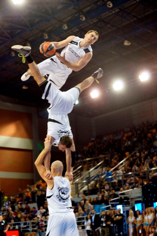 All Star Game: Οι απίστευτοι Devil Dunkers (video+photos)