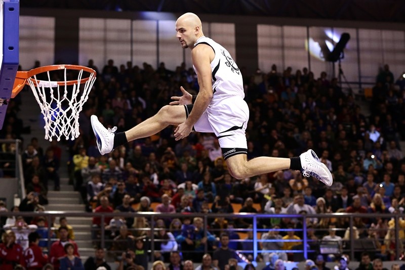All Star Game: Οι απίστευτοι Devil Dunkers (video+photos)
