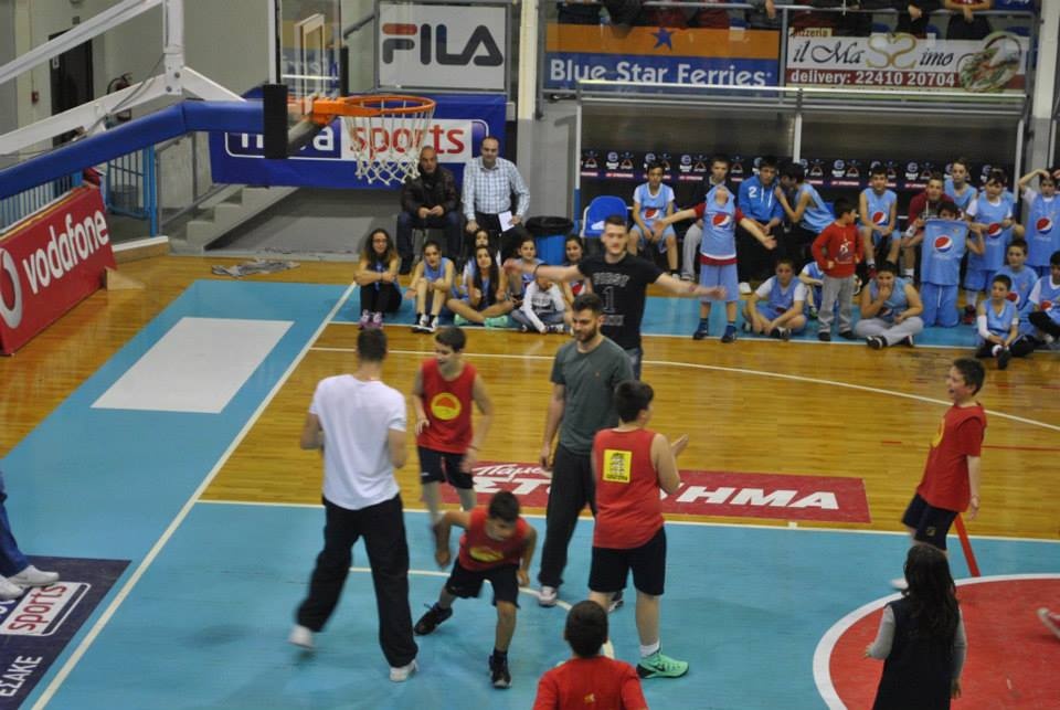 Κολοσσός Ρόδου: Μαζί με τα παιδιά (photos)