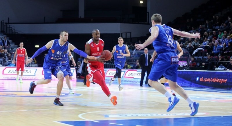 Ουέιφερ στο Onsports: «Άλλον τρόπο σκέψης με τον κόουτς του Ολυμπιακού» (photos+videos)