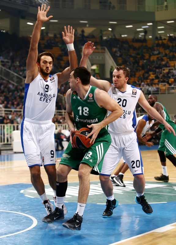 Σαβάνοβιτς στο Onsports: «Ο Αλβέρτης ξέρει τον Παναθηναϊκό, εμείς... όχι!» (photos+videos)