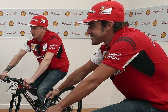 Ferrari: Ζωή... ποδήλατο για Αλόνσο και Ραϊκόνεν (photos)