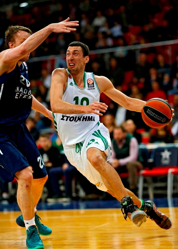 Ούκιτς: «Ακόμη ζωντανοί!» (photos)