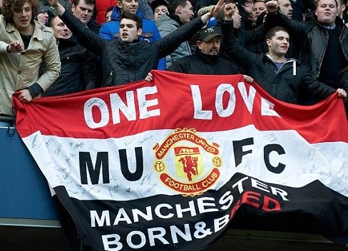 Μάντσεστερ Γιουνάιτεντ: Τη... φυλάνε στον Μόγιες (photos)
