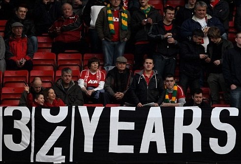 Μάντσεστερ Γιουνάιτεντ: Τη... φυλάνε στον Μόγιες (photos)