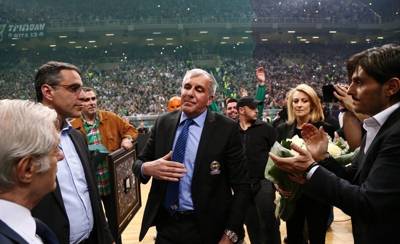 Παναθηναϊκός: Η βράβευση του Ομπράντοβιτς (photos)