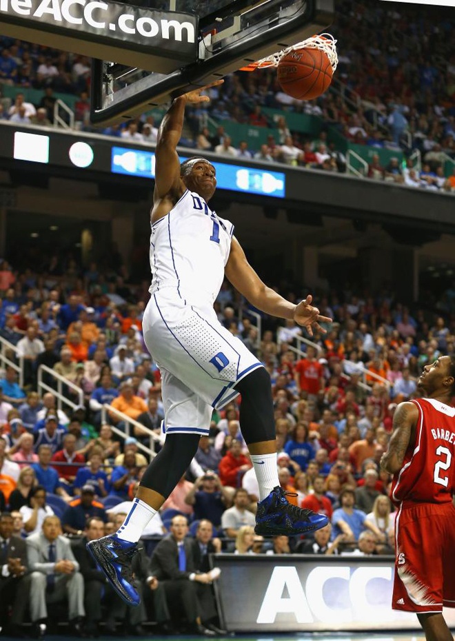 NCAA: Διάσημη πορνοστάρ του Duke προσφέρει σεξ στους παίκτες αν... (photos+video)