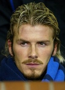 Ολυμπιακός: Αφιέρωμα των Άγγλων στα... μουστάκια σαν του Μασάντο (photos)