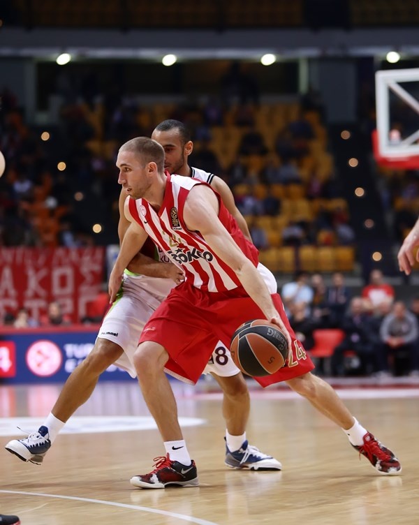 Λοτζέσκι: «Βοήθησε πολύ η επιστροφή του Σπανούλη» (photos)