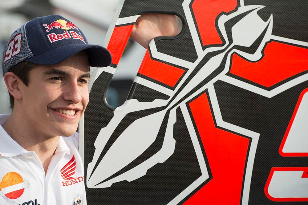 Moto GP: Καλοπερνάει... στο Κατάρ ο Μάρκεζ (photos+video)