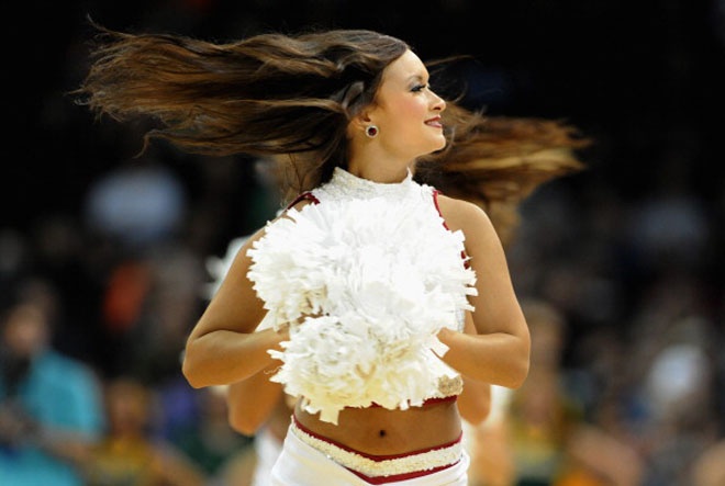 NCAA: Και αυτές οι cheerleaders έχουν… ψυχή! (photos+video)