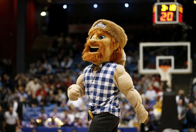 NCAA: Και αυτές οι cheerleaders έχουν… ψυχή! (photos+video)