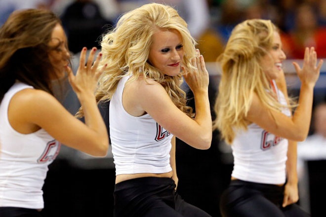NCAA: Και αυτές οι cheerleaders έχουν… ψυχή! (photos+video)