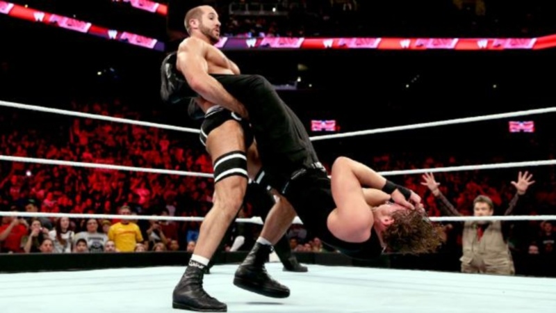 Raw SuperShow: Προειδοποίησε ο Undertaker (photos+videos)