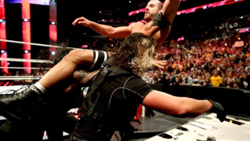 Raw SuperShow: Προειδοποίησε ο Undertaker (photos+videos)